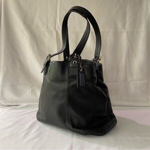 Coach Black Leather Shoulder Bag with Structured Design
